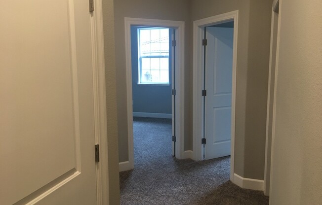 3 beds, 2.5 baths, $2,495, Unit # #C