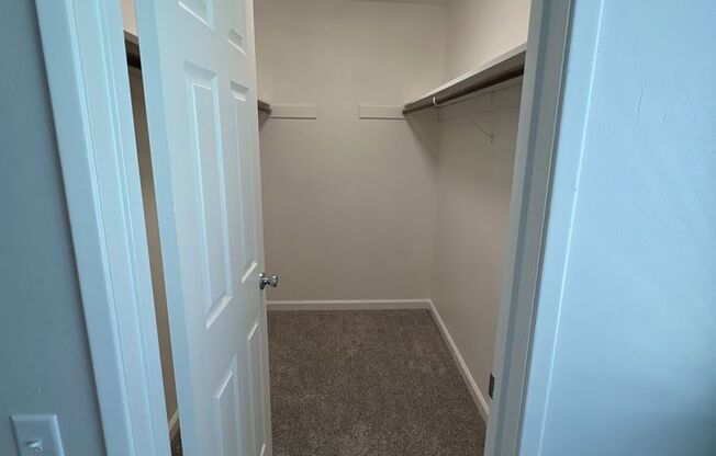 1 bed, 1 bath, 760 sqft, $1,680, Unit 604