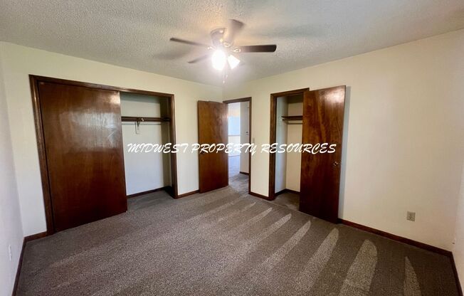 2 beds, 1 bath, $1,180