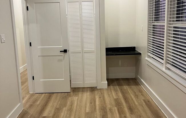 3 beds, 2 baths, 1,200 sqft, $2,599, Unit 1517-01