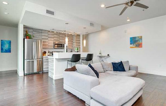 604 North Bluff Dr, #127