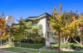 1975 S. Beverly Glen, near Rancho Park!