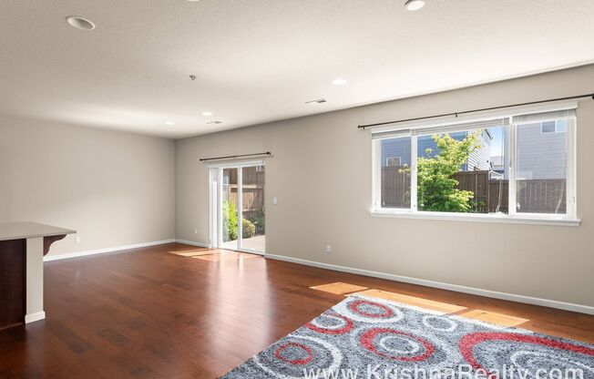 Beautiful 4 BD* 2.5 BA* Single Family Home Located In Sought After Abbey Creek Community In North Bethany! *Spectacular Location!* & *Modern Upgrades!*