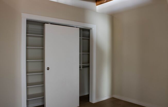 Finishing House