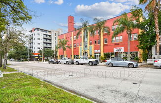216 5 AVE N