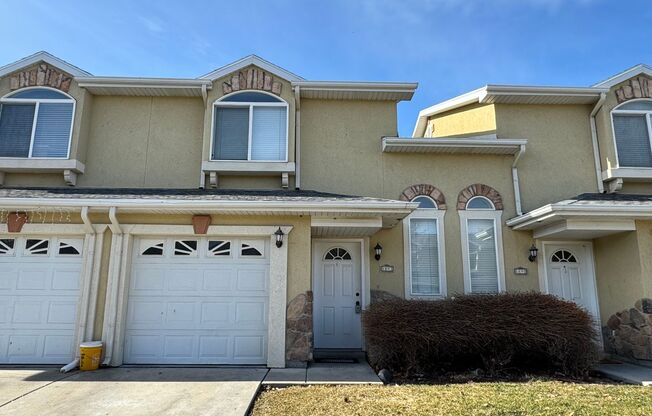 3 Bedroom 2.5 Bath in West Jordan!