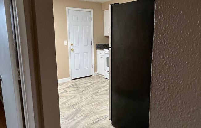 2 beds, 1 bath, $1,450