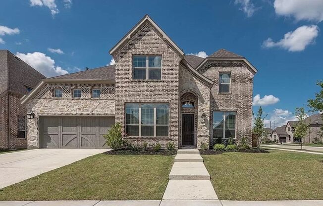 Prestigious 4 bedroom in Diamond Point Estates in Frisco!