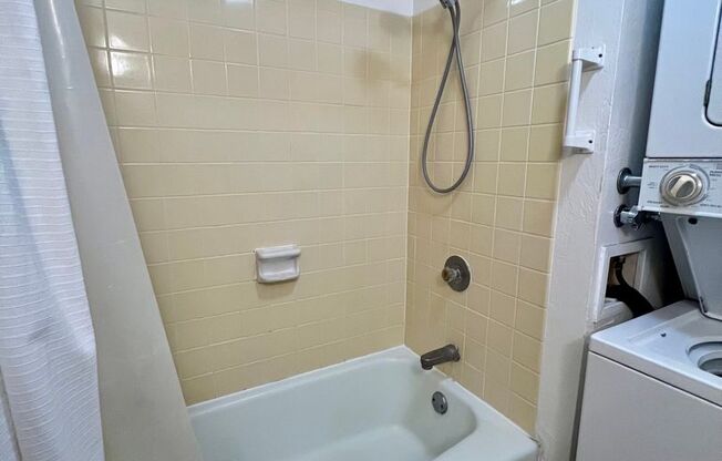 1 bed, 1 bath, $1,800