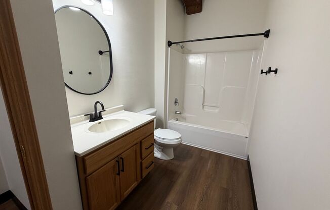 2 beds, 1 bath, 738 sqft, $1,440, Unit 351-104