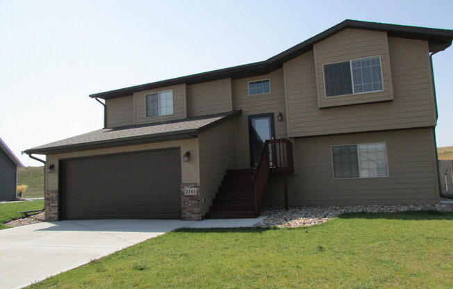 MODERN 3 BEDROOM IN ELKS CROSSING