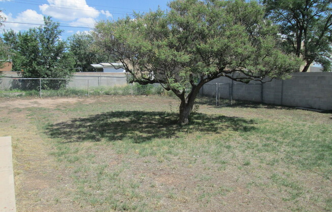 NEAR NORTH VALLEY PUEBLO 2/BD 1/BA 1/CG