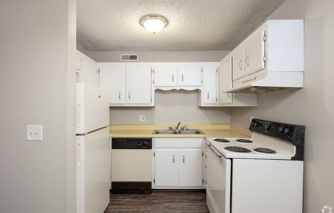 1 bed, 1 bath, 650 sqft, $1,045