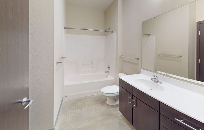 1 bed, 1 bath, 771 sqft, $1,970, Unit 607-310