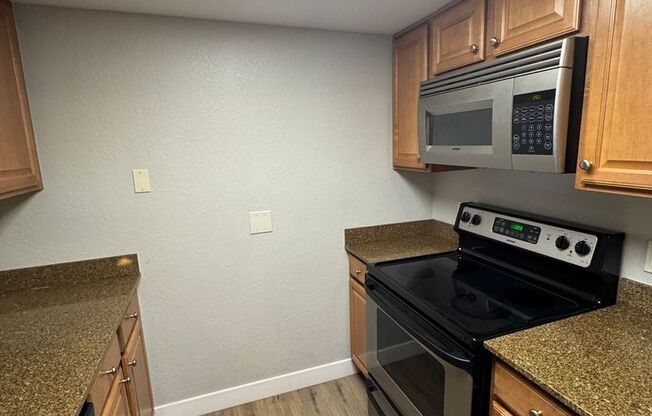 2 beds, 2 baths, $1,775, Unit # 3101