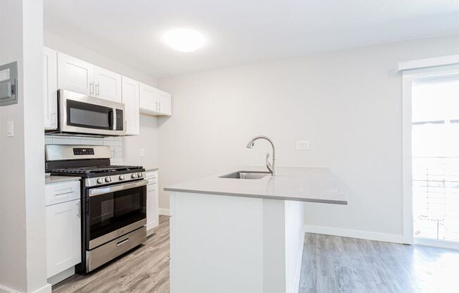 1 bed, 1 bath, 645 sqft, $1,275, Unit 118