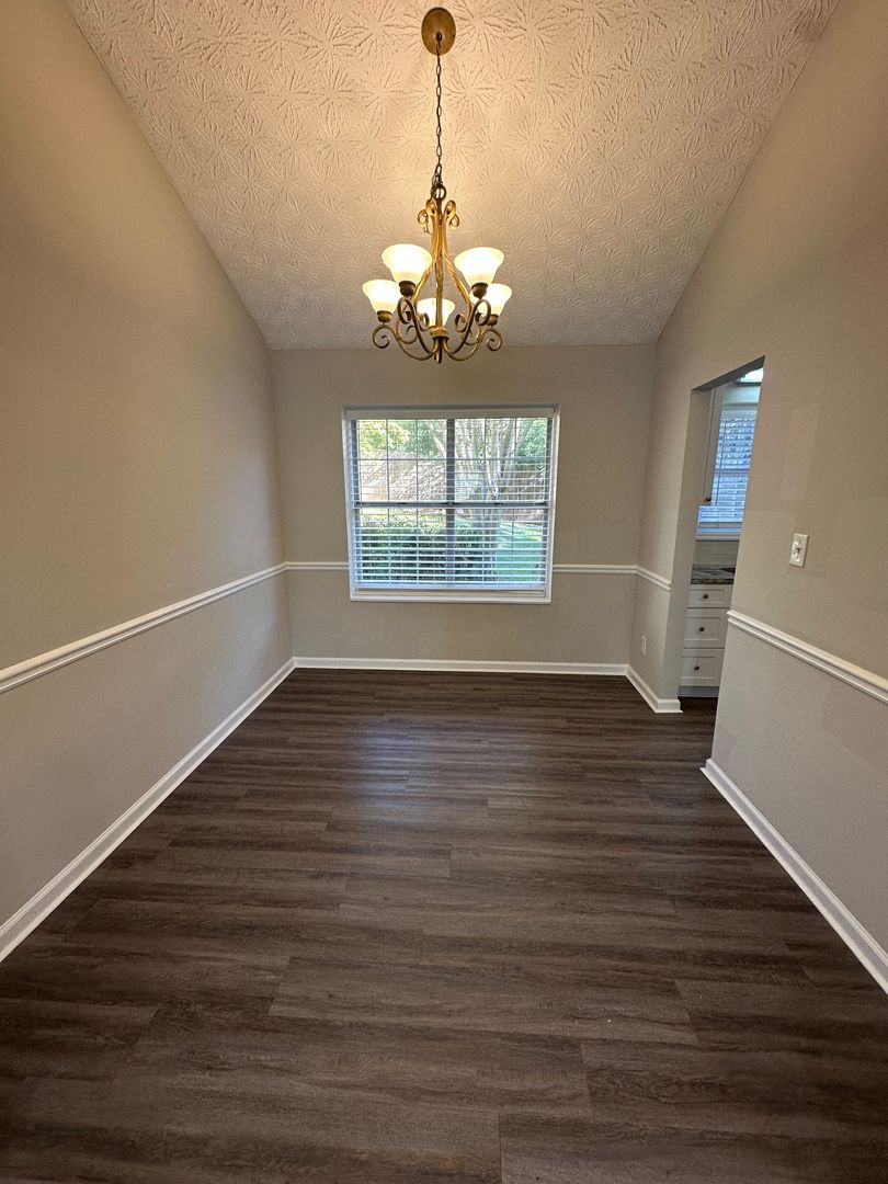 Beautiful Kennesaw Home For Rent!