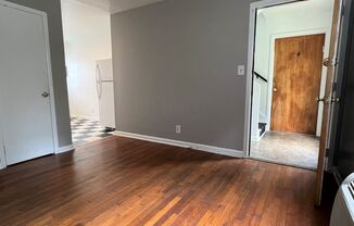 2 beds, 1 bath, 850 sqft, $1,895, Unit 436-3