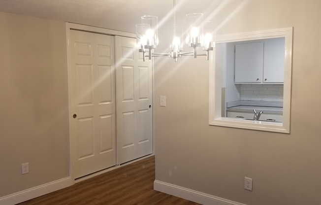 2 beds, 1.5 baths, 910 sqft, $2,200, Unit 23