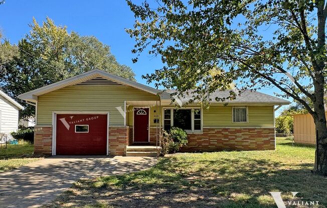 Charming Ranch-Style Two Bedroom, One Bathroom Rental Home in North Springfield