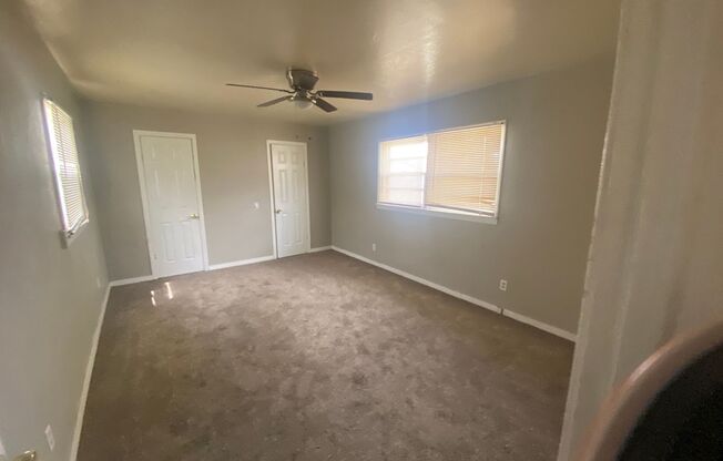 3 beds, 2 baths, $1,450