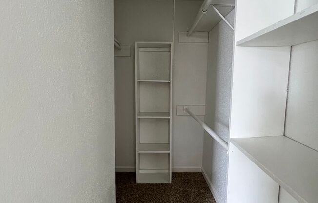 1 bed, 1.5 baths, 776 sqft, $975, Unit 19-604