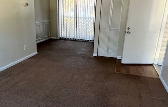 1 bed, 1 bath, 640 sqft, $990, Unit 179K