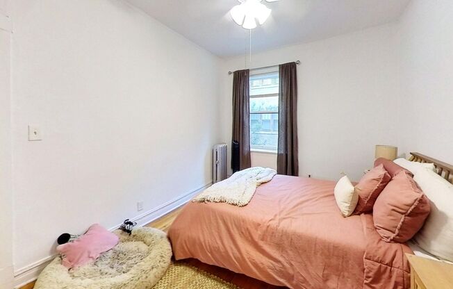1 bed, 1 bath, 925 sqft, $2,100, Unit 1339 2B