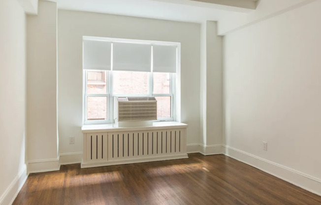 507 W 113 ST