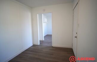 1 bed, 1 bath, 450 sqft, $850, Unit 214 Beardsley Ave #11