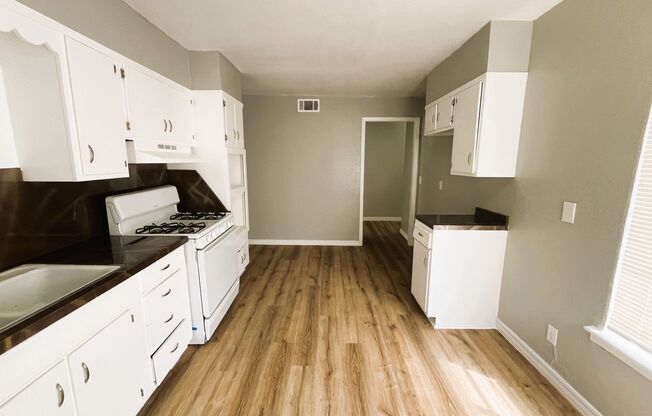 3 beds, 1.5 baths, 1,033 sqft, $1,200, Unit 316 Nw 83-1