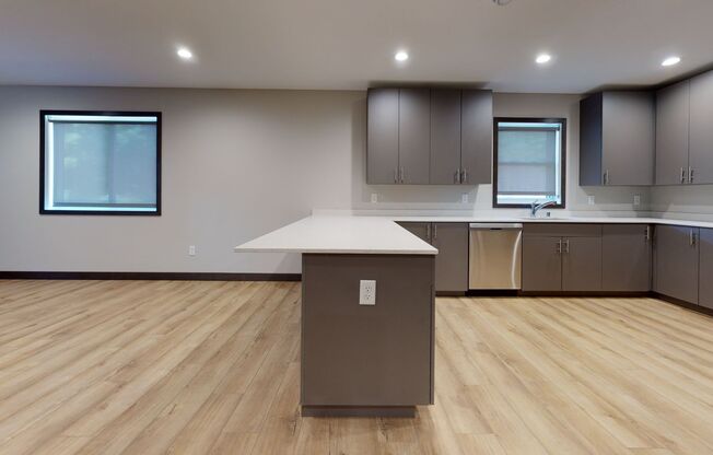 1022 12th Ave SE Duplex