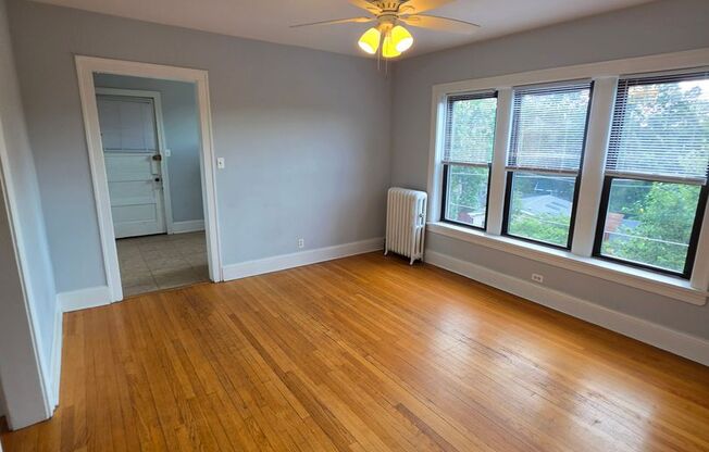 2 beds, 1 bath, 755 sqft, $2,445, Unit 2121-23.5-1F