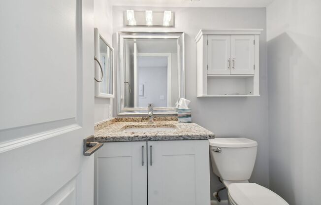 Charming 1 Bed, 2 Bath Condo in the Vibrant Tampa Arts District