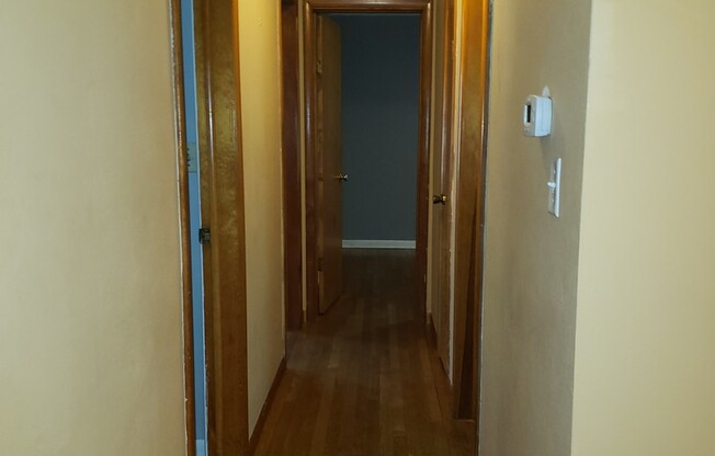 3 beds, 1 bath, $2,025