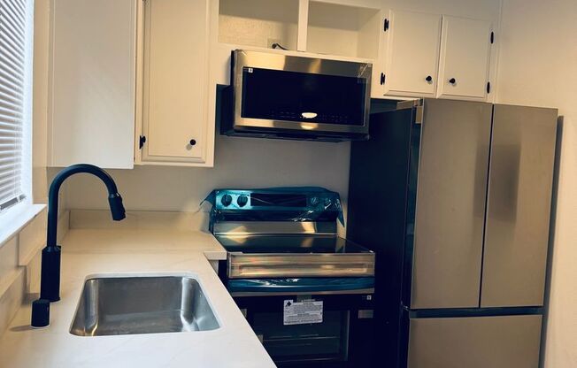 Studio, 1 bath, $1,650, Unit #9