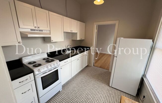 1 bed, 1 bath, 450 sqft, $1,195, Unit 5