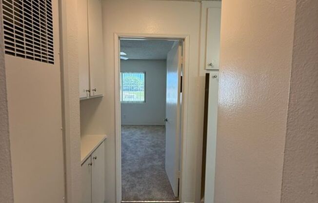 2 beds, 1 bath, 910 sqft, $2,525, Unit Q013