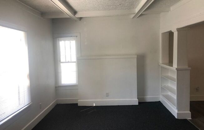 Lovely 3 bedroom 2 bathroom in St. Petersburg