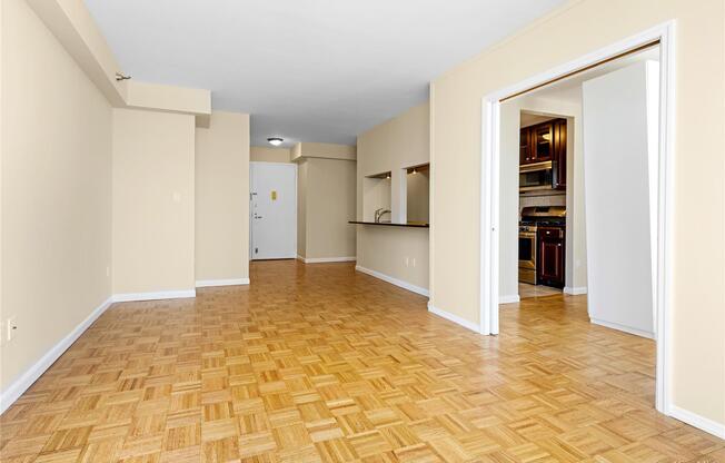1 bed, 1 bath, 775 sqft, $4,850, Unit 15C
