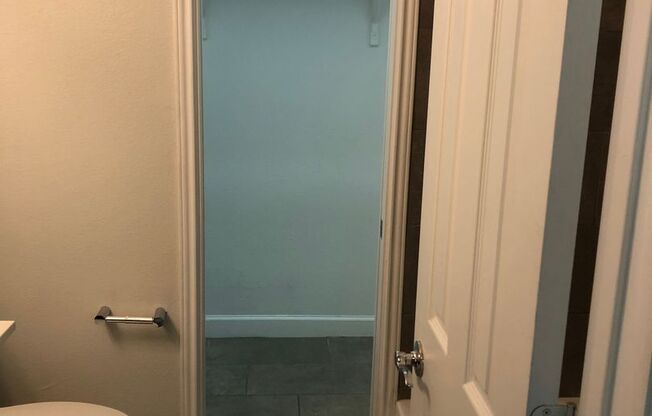 1 bed, 1 bath, $1,095, Unit Unit 101