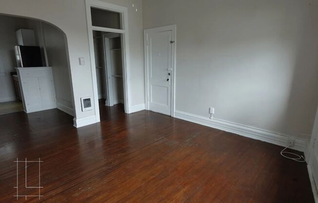 1128-1130 N. High St.