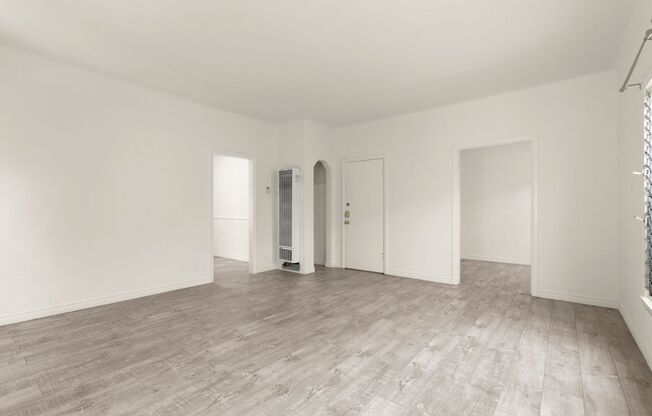 (EL/GA/EM:B) 414 N. Maple Drive