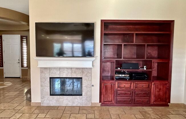 COMING SOON! Fair Oaks 4 Bedroom House for Rent in Canyon Country!
