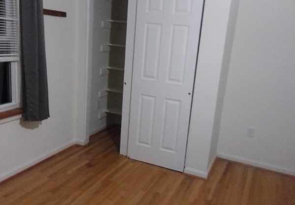 2810 BYRON CT