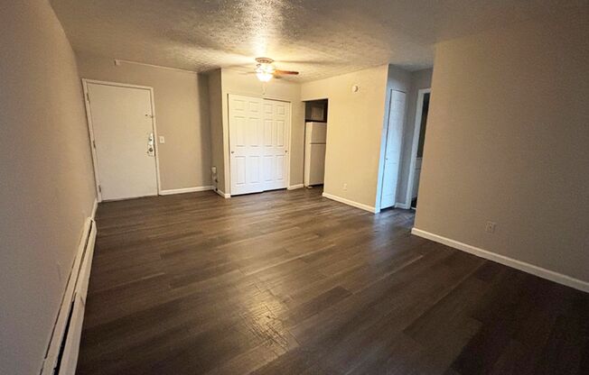 1 bed, 1 bath, 560 sqft, $825, Unit 725-30