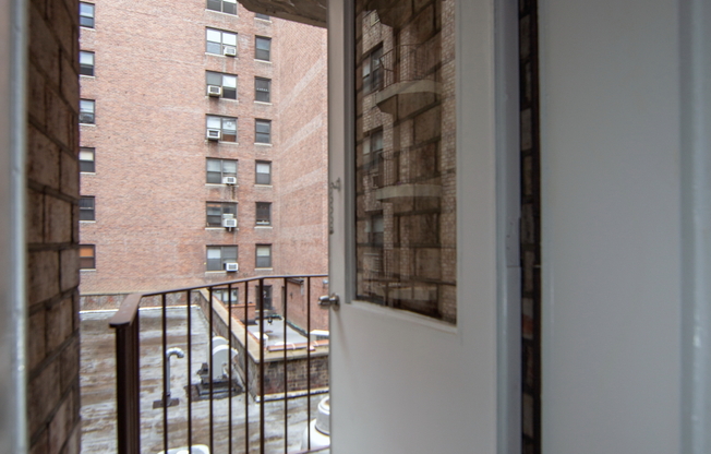 Studio, 1 bath, $3,750, Unit 1B