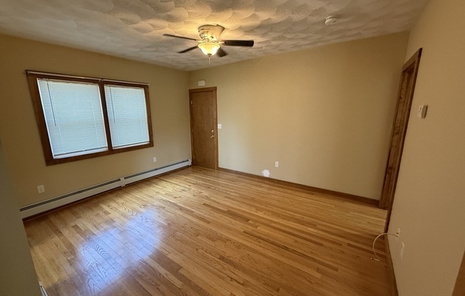 132 HALL ST