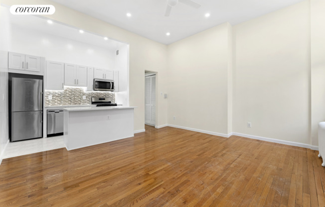 242 W 138 ST