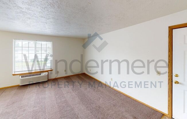 2 beds, 1 bath, 828 sqft, $1,095, Unit 48